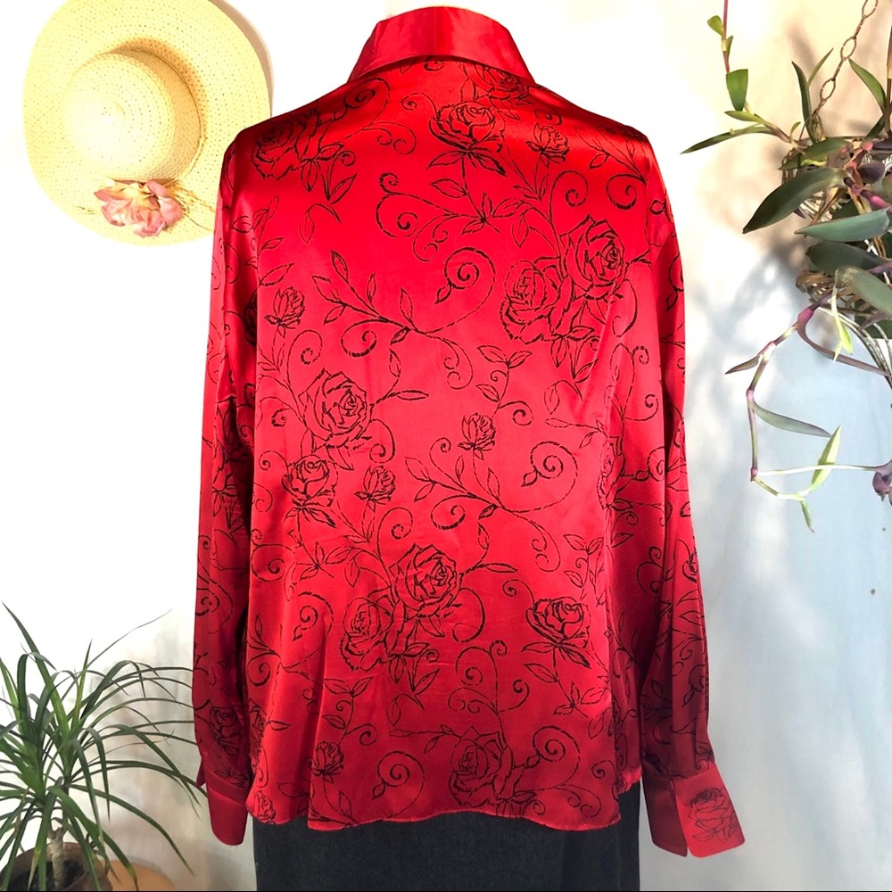 •Vintage• Red Silk Blouse - Picture 2 of 6